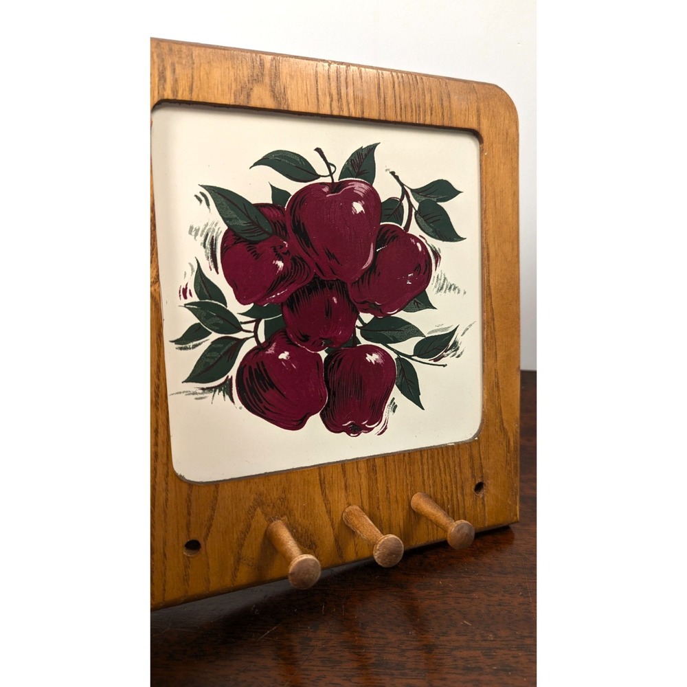 Vintage Oak Wooden Wall Key Holder Apple Decor 3 Peg Rack Country Farmhouse - Picture 6 of 6